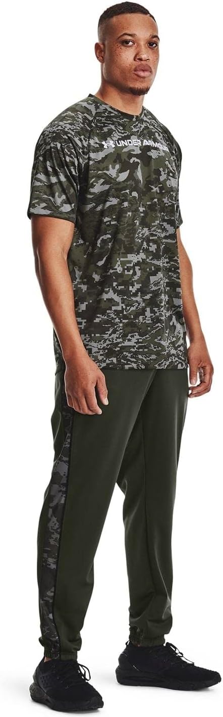 Under Armour Men's UA Tech ABC Camo Loose Fit Short Sleeve Shirt Small