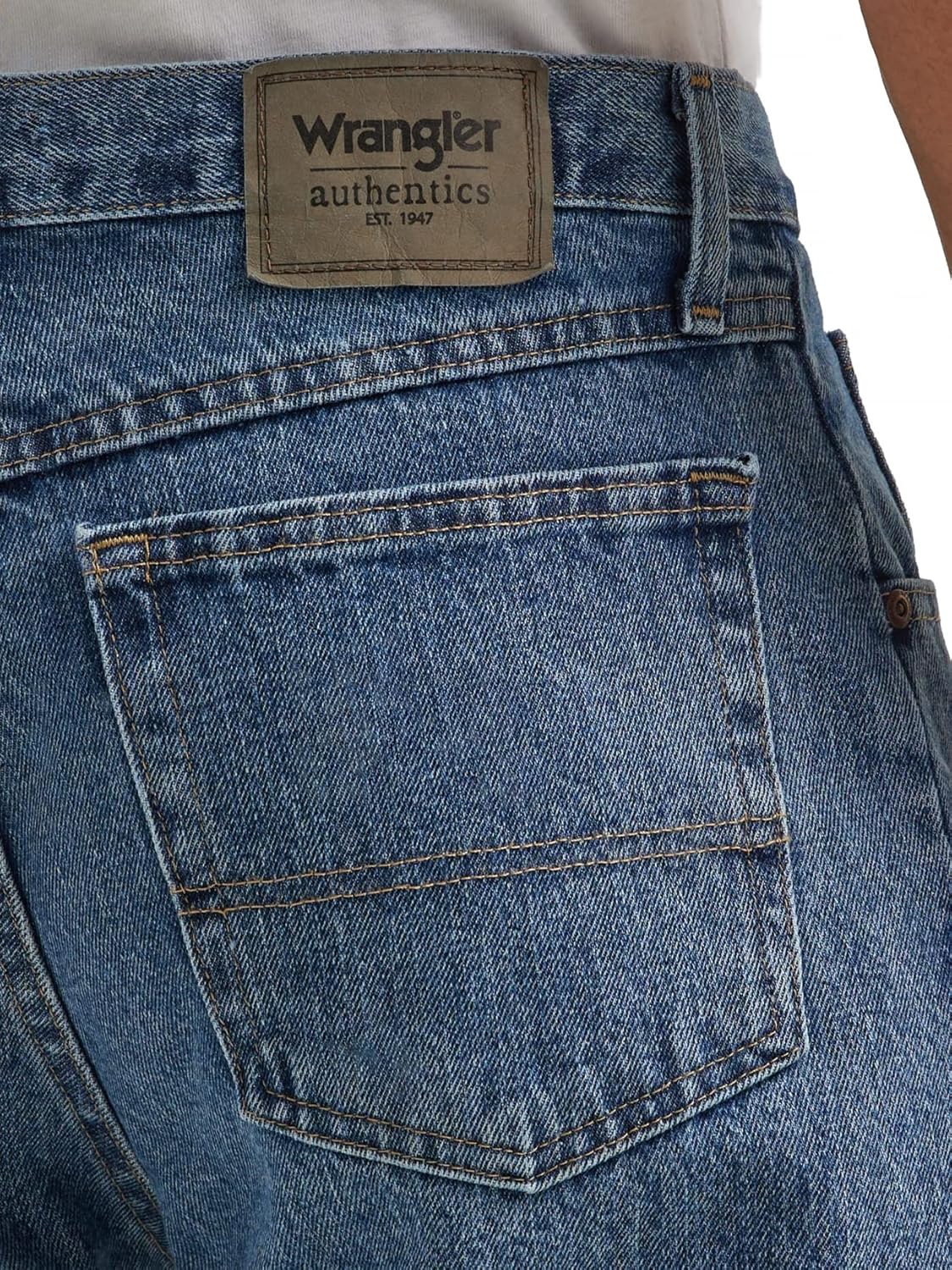 Wrangler Authentics Men's Classic 5-Pocket Regular Fit Cotton Jean
