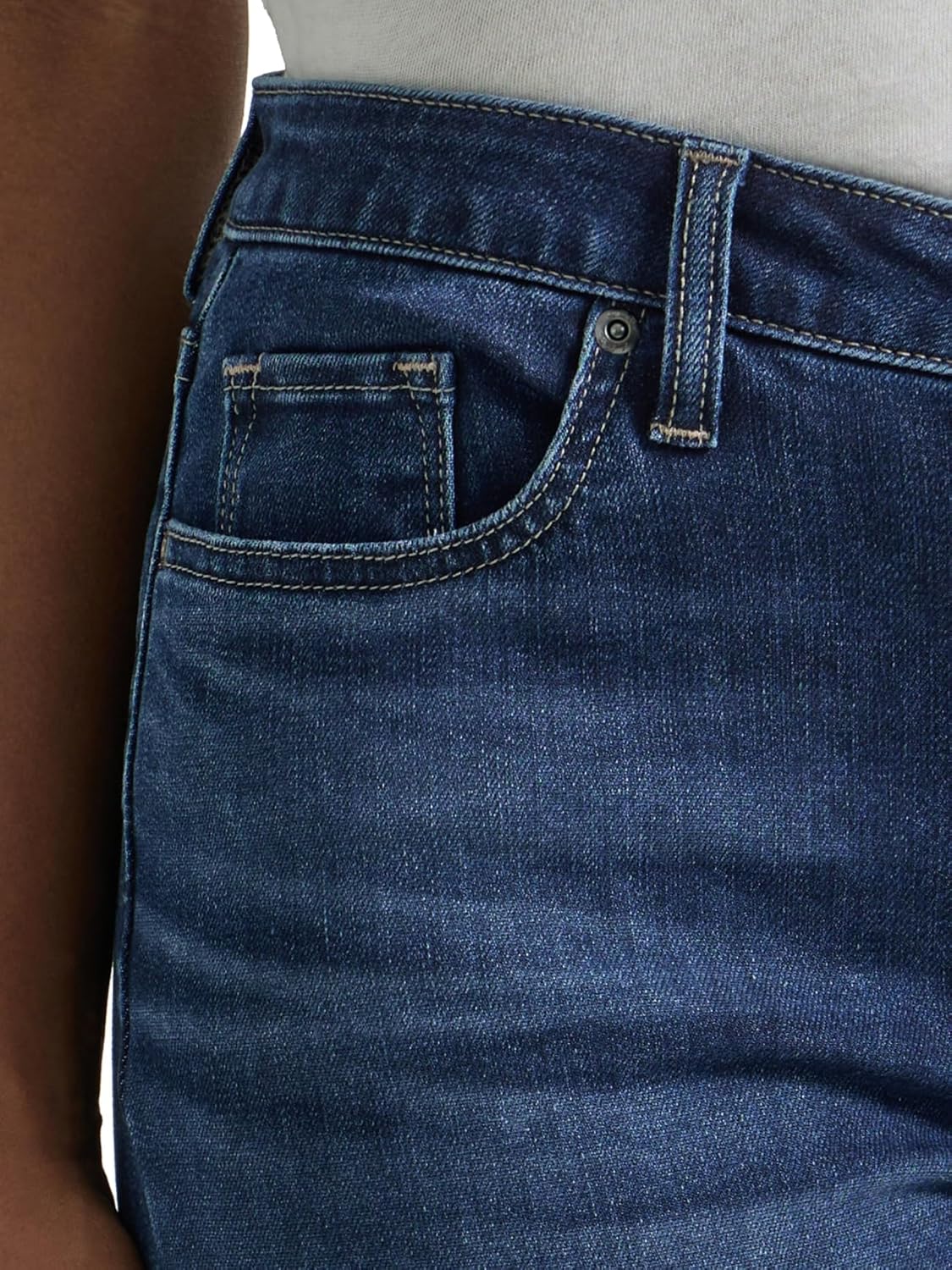 Lee Women's Legendary Mid Rise Bootcut Jean