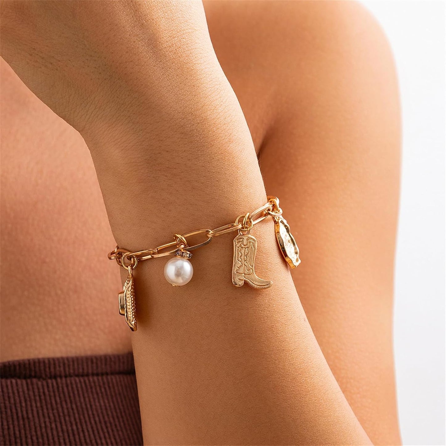 Dainty Gold Bracelets for Women Boho Starfish Sea shell Bracelet Punk Cowgirl Boot Horse Bracelet Handmade Adjustable Charm Jewelry