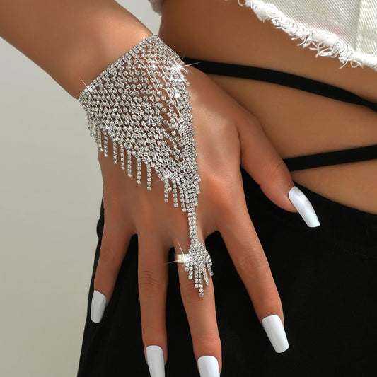 Chargances Tassle Sparkly Crystal Finger Ring Bracelet Silver Tassle Hand Chain Rhinestone Bangle Wedding Hand Harness Hand Accessories for Women (Style 2)