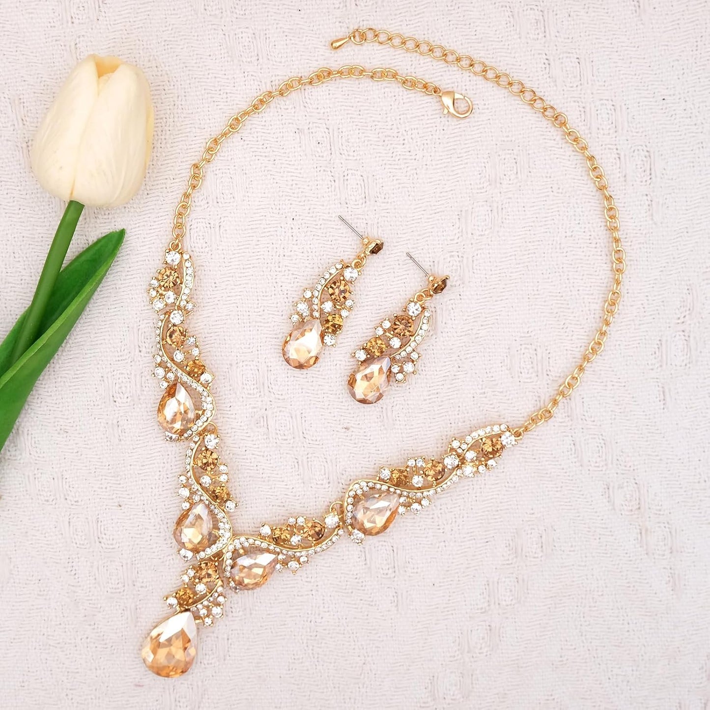CSY Women's Elegant Bridal Necklace Earrings Stretch Bangle Bracelsts Set for Bride Bridesmaid Wedding Teardrop Crystal Costume Jewelry Sets