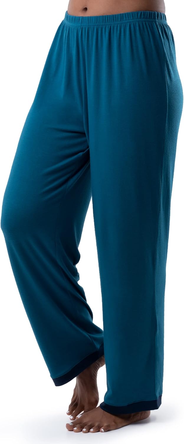 Fruit of the Loom Women's Long Sleeve Tee and Pant 2 Piece Sleep Set