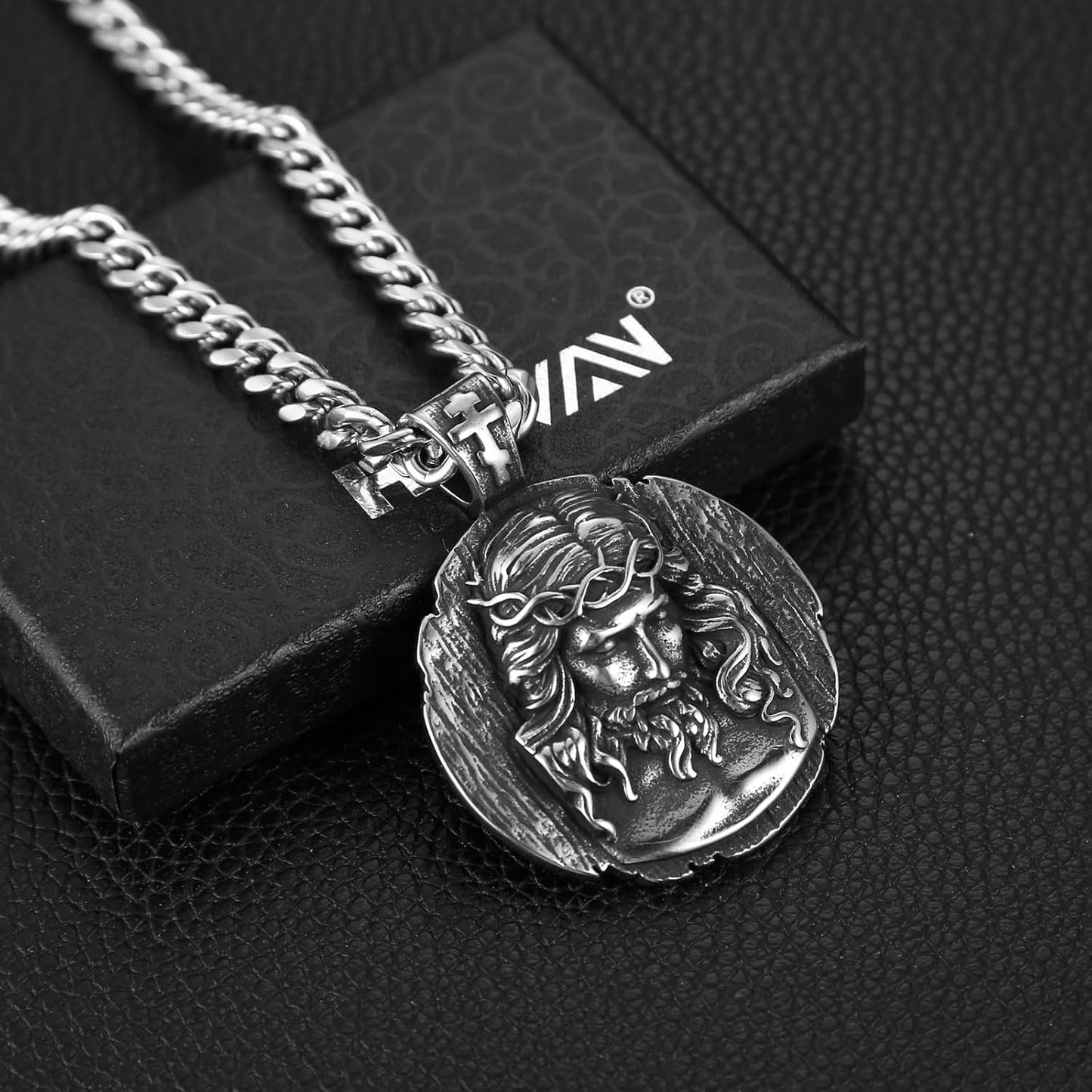 HZMAN Jesus Pendant Necklace for Men Retro Stainless Steel Medal Pendant Necklace Amulet Jewelry Gift