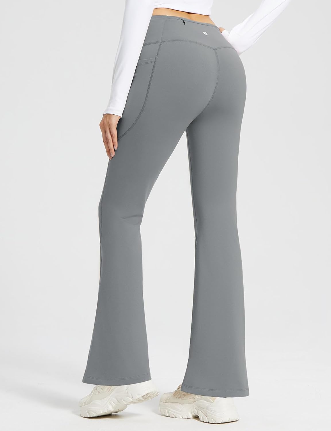 baleaf Women's Fleece Lined Pants Winter Thermal Warm Bootcut Flare Leggings Hiking Yoga Pants with Zip Pockets Cold Weather