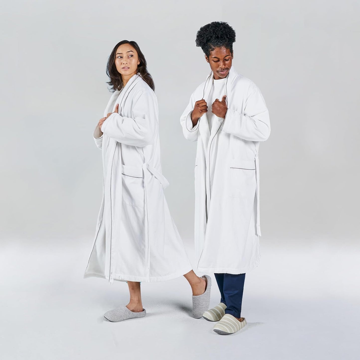 FluffCo Luxury Hotel BathRobe | Resort Quality with Side Pockets & Waist-Tie Belt, Microfiber Interior, Fleece Exterior