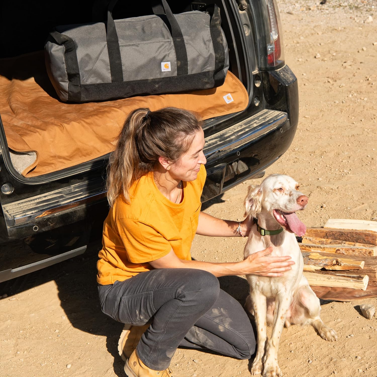 Carhartt Classic Round Duffel with Utility Pouch, Heavy-Duty, Water-Resistant Packable Gear Bag for Jobsite, Gym, and Travel