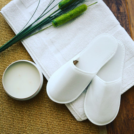 Chochili 10 Pairs Fabric Packed Terry Cotton Disposable Hotel Slippers for Airbnb Spa Wedding Guests Adult Men Women Size 10-11, White Disposable Slippers supplyity