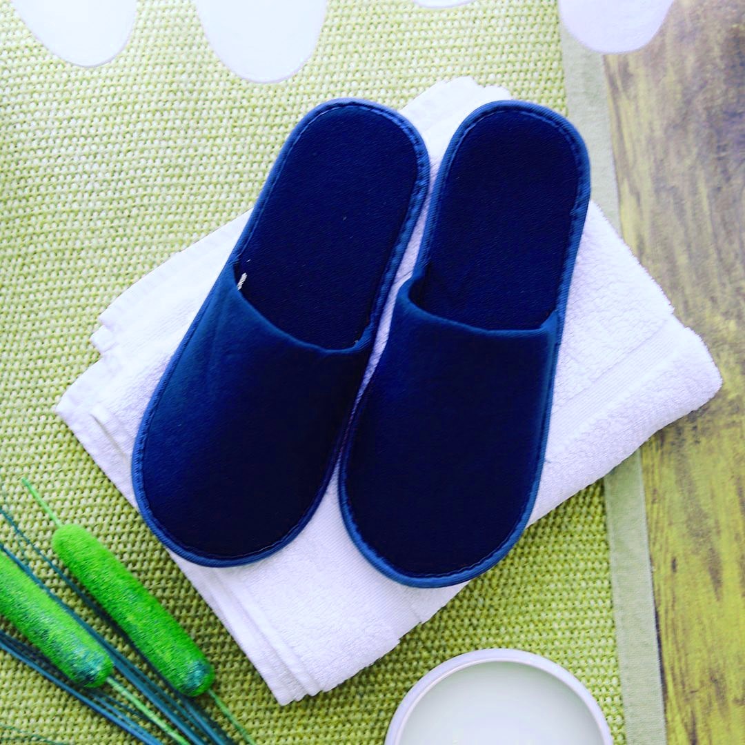 Gender Reveal Party Pack 5 Pairs Blue 5 Pairs Red Fabric Packed Terry Cotton Disposable Men Women Slippers for Guests Adult Size 10-11 - supplyity