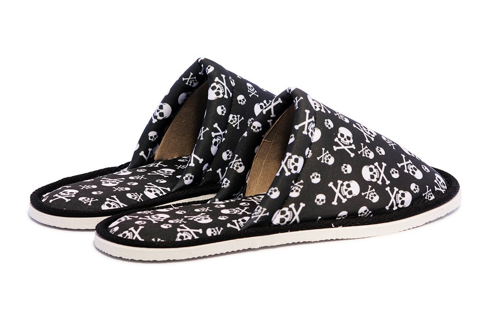 Chochili Men Trendy Danger Skull Home Garage Kitchen Dorm Slippers and Mask Pack - supplyity