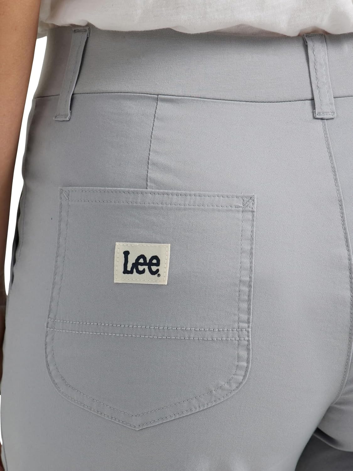 Lee Women's Ultra Lux Comfort with Flex-to-go Utility Skimmer Capri Pant