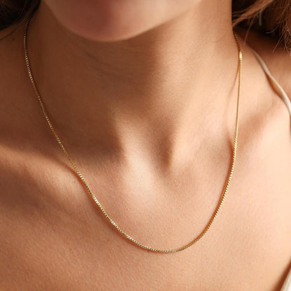 Krfy Gold Chain Necklace for Women Trendy - 925 Sterling Silver Clasp Dainty Choker Necklace 14K Gold Plated 14/16/18/20 inch Thin Simple Box Figaro Chain Herringbone Necklace Gold Jewelry for Women