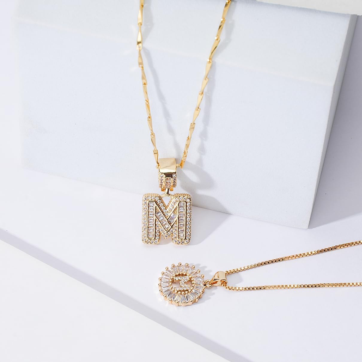 Letter Necklace 14k Gold Plated Bling Dainty Necklaces Trendy Chunky Custom Name Necklace Personalized Round Circle Pendant Zirconia Letters Name Crystal Jewelry Gifts for Women
