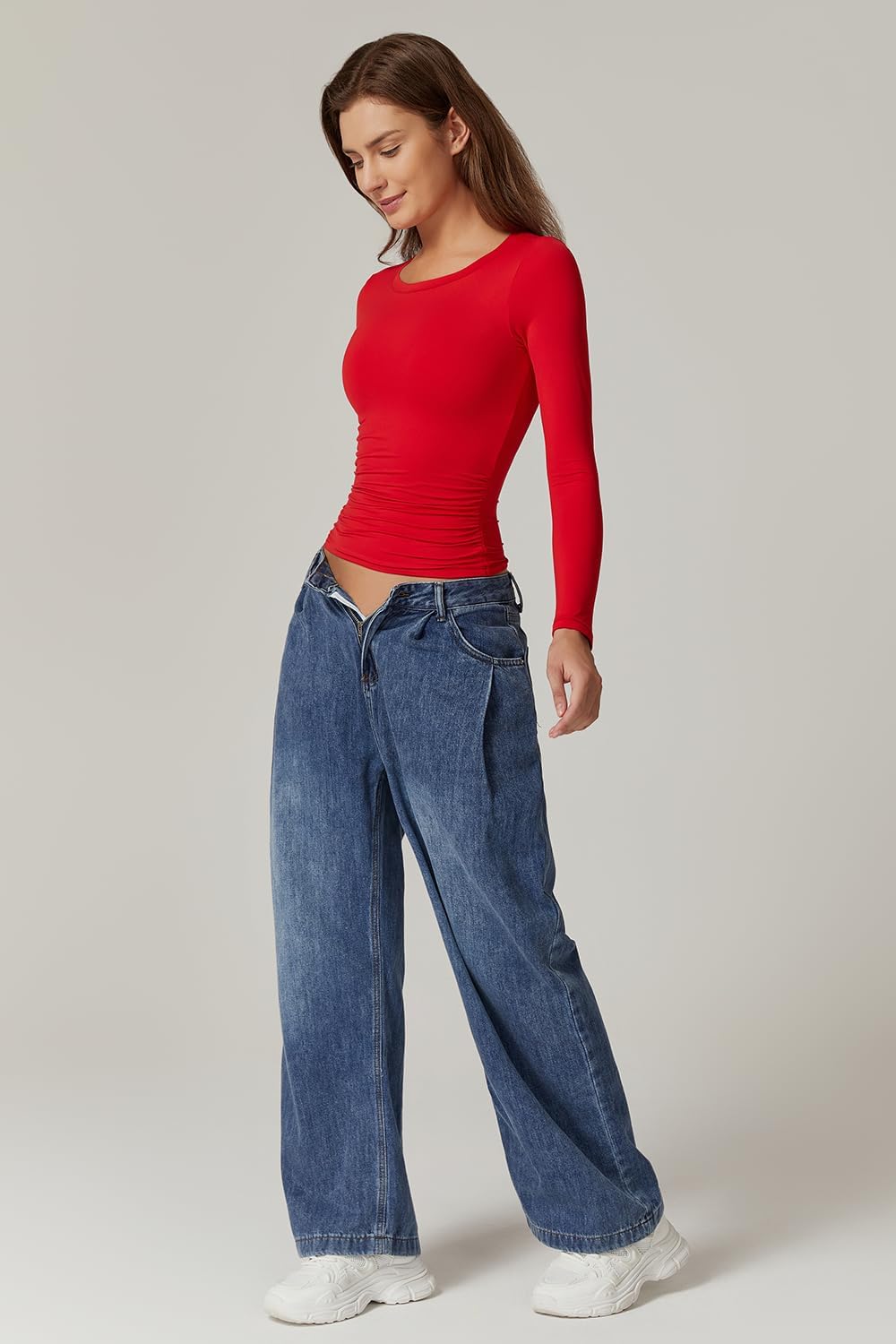 QINSEN Womens Crewneck Long Sleeve Shirt Double Lined Basic Tees Side Ruched Going Out Crop Tops