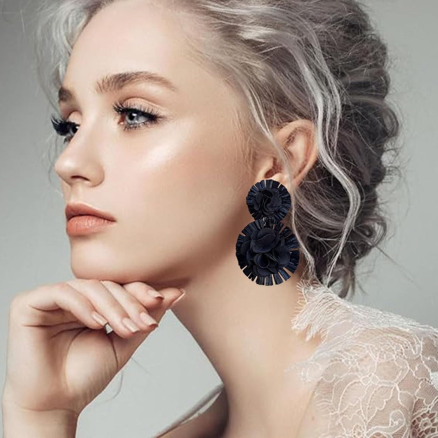 Colorful Rattan Earrings for Women Statement Boho Raffia Straw Wrapped Flower Drop Dangle Earrings Summer Tropical Beach Jewelry