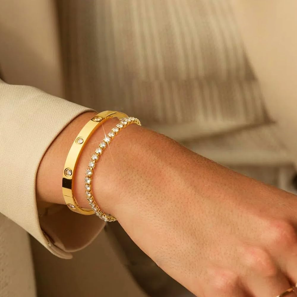 NEKVFO 18K Gold Plated Love Bracelet Set, Zircon Adjustable Bracelet Horseshoe Buckle Cable Bracelet, 3-Piece Women's Stackable Gold Bracelet Jewelry Set