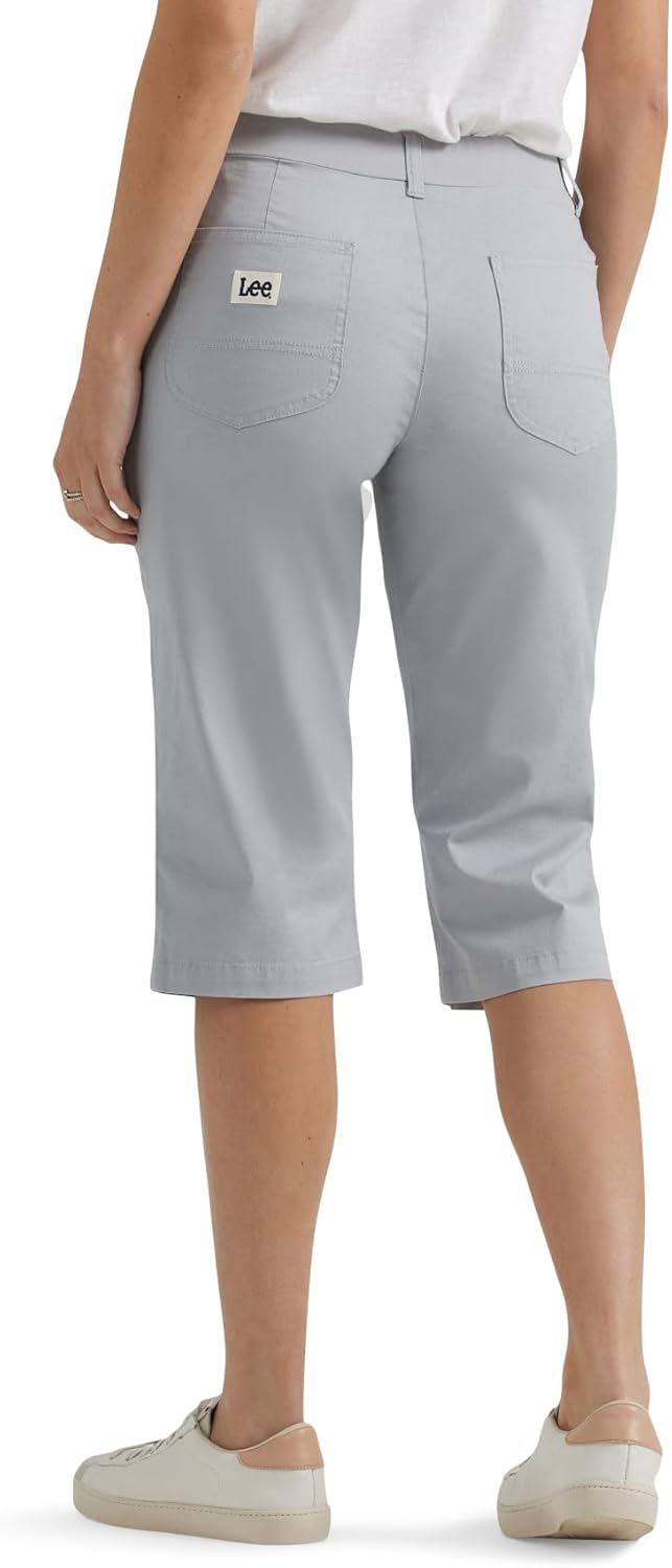 Lee Women's Ultra Lux Comfort with Flex-to-go Utility Skimmer Capri Pant