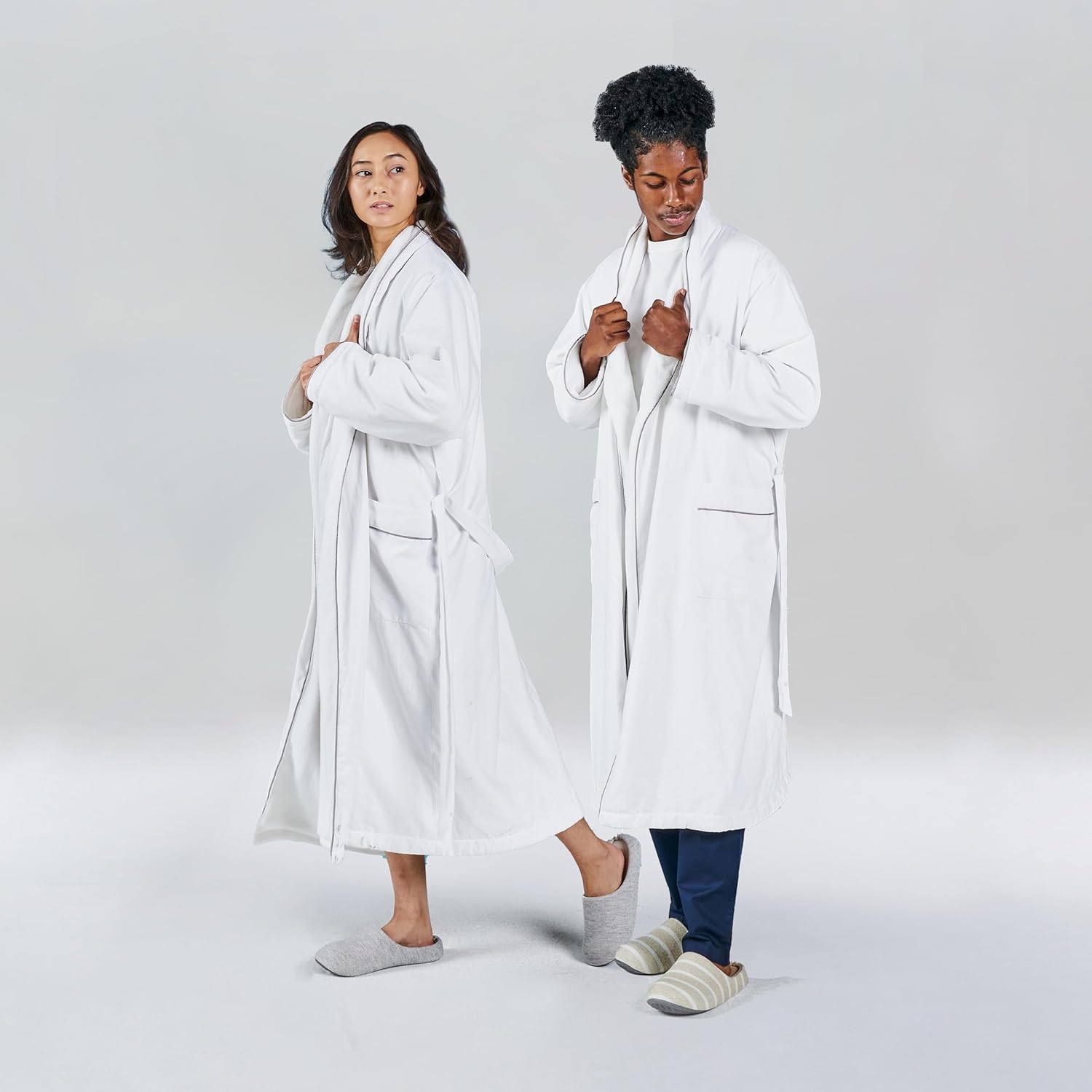 FluffCo Luxury Hotel BathRobe | Resort Quality with Side Pockets & Waist-Tie Belt, Microfiber Interior, Fleece Exterior