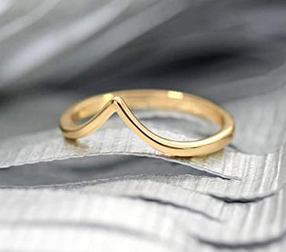 CCBFY Stainless Steel V Shaped Wedding Band Engagement Promise Ring for Women Pointed Chevron Classical Simple Plain Statement Ring