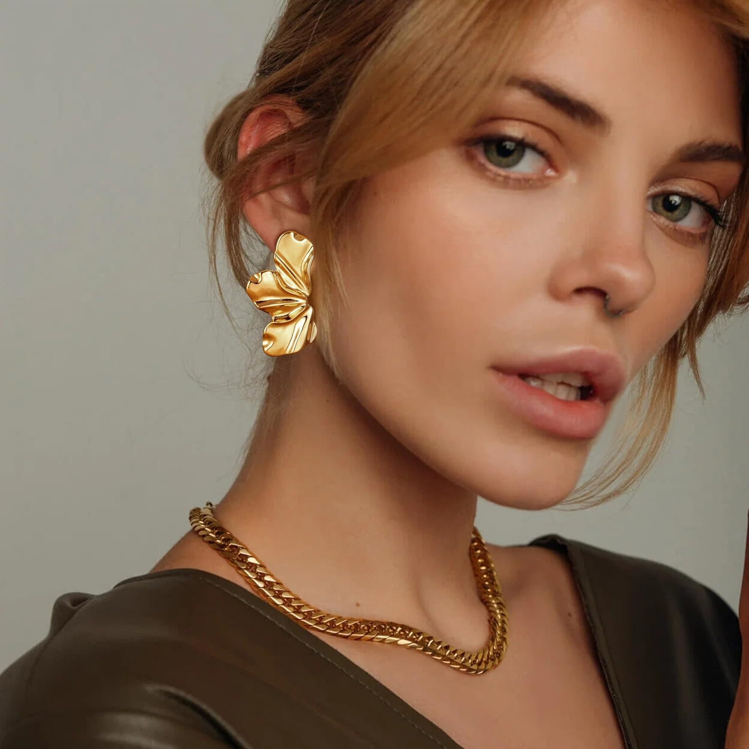 Gold Clip On Earrings for Women Trendy Non Piercing Flower Dangle Earrings Floral Earring 14K Gold Plated Lightweight Earrings for Non-Pierced Ears Fake Earrings Set